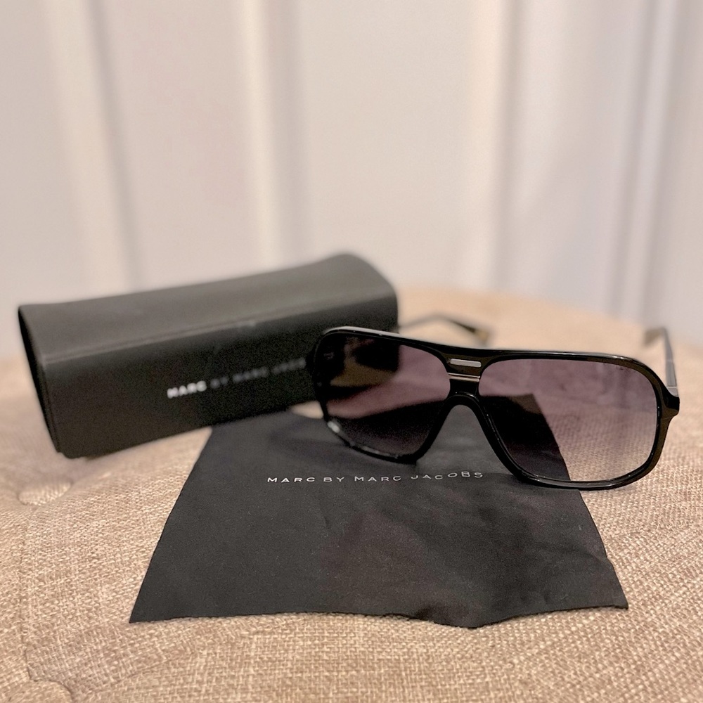 Marc by marc jacobs aviators